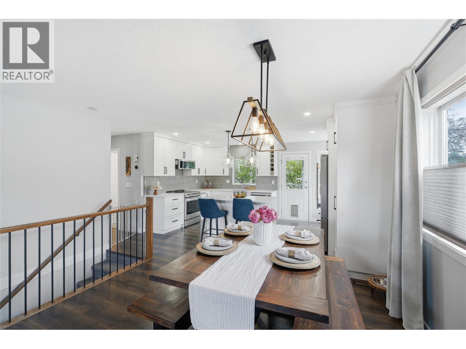 418 Malahat Place, Kamloops, British Columbia  V2E 2M8 - Photo 17 - 10383888