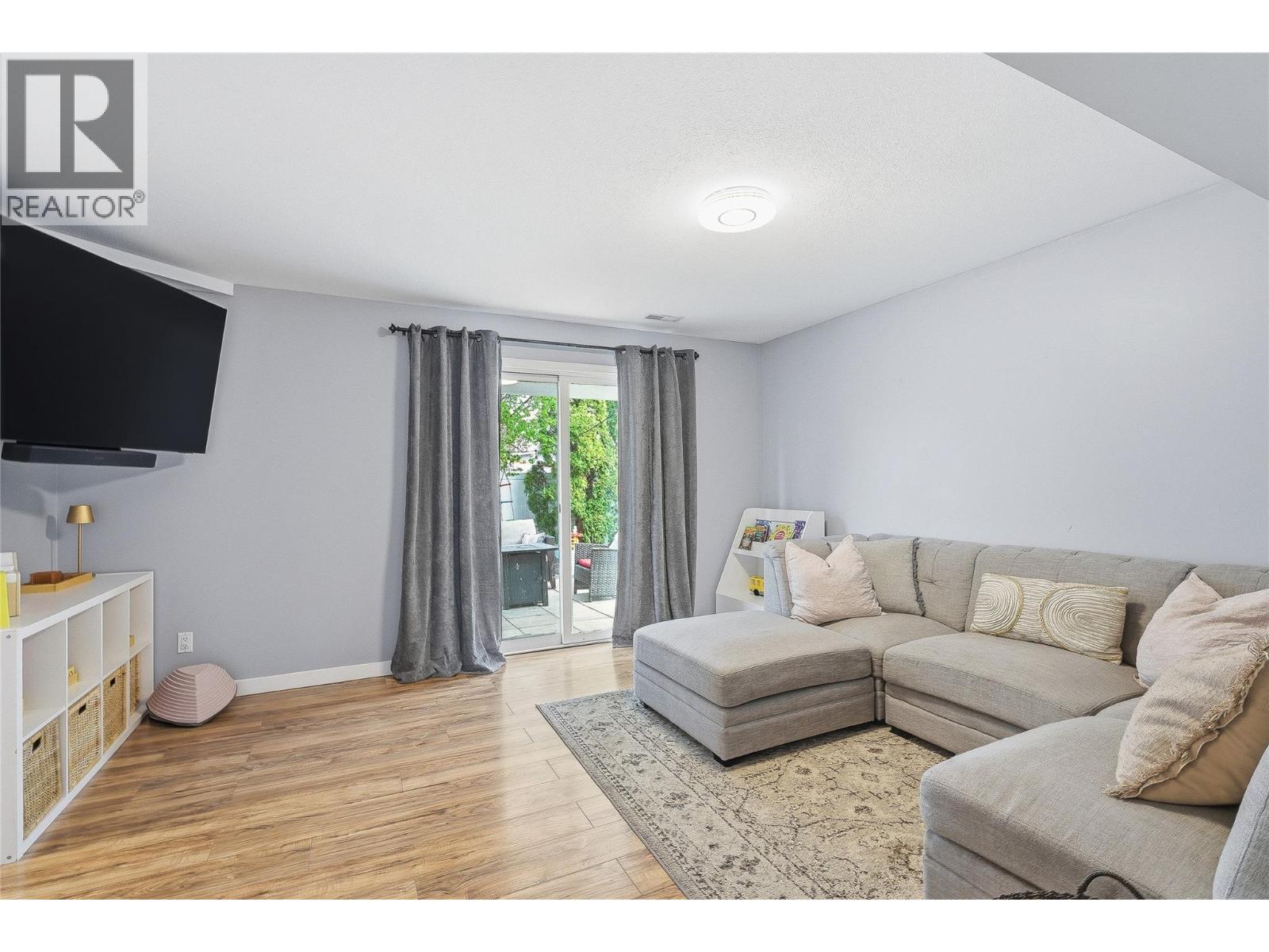 418 Malahat Place, Kamloops, British Columbia  V2E 2M8 - Photo 37 - 10383888