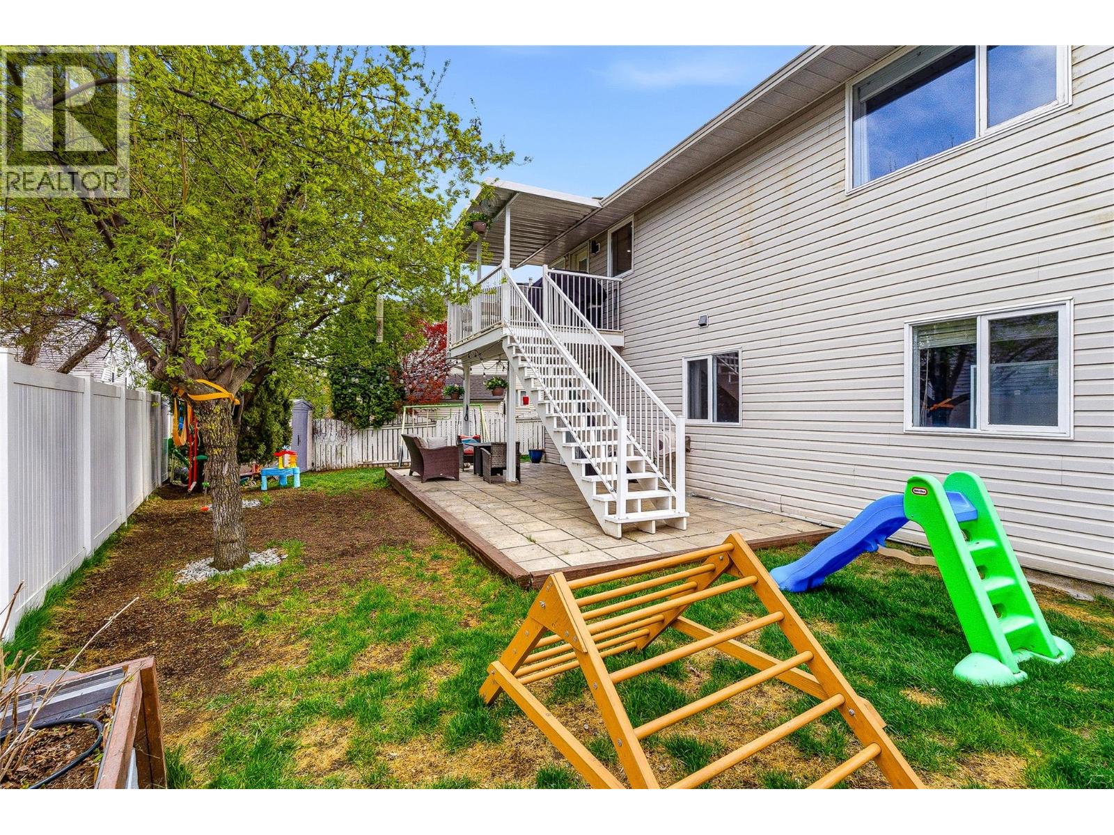 418 Malahat Place, Kamloops, British Columbia  V2E 2M8 - Photo 45 - 10383888