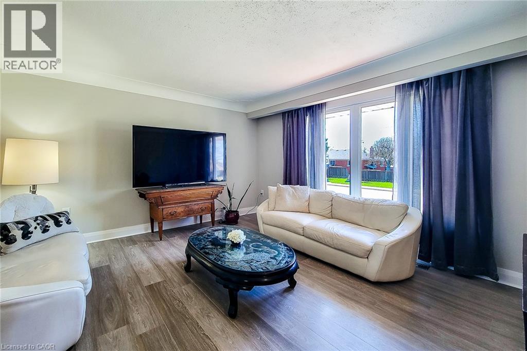 103 East 45th Street, Hamilton, Ontario  L8T 3J9 - Photo 10 - 40824581