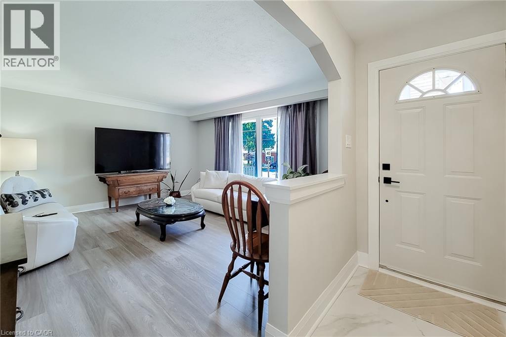 103 East 45th Street, Hamilton, Ontario  L8T 3J9 - Photo 9 - 40824581