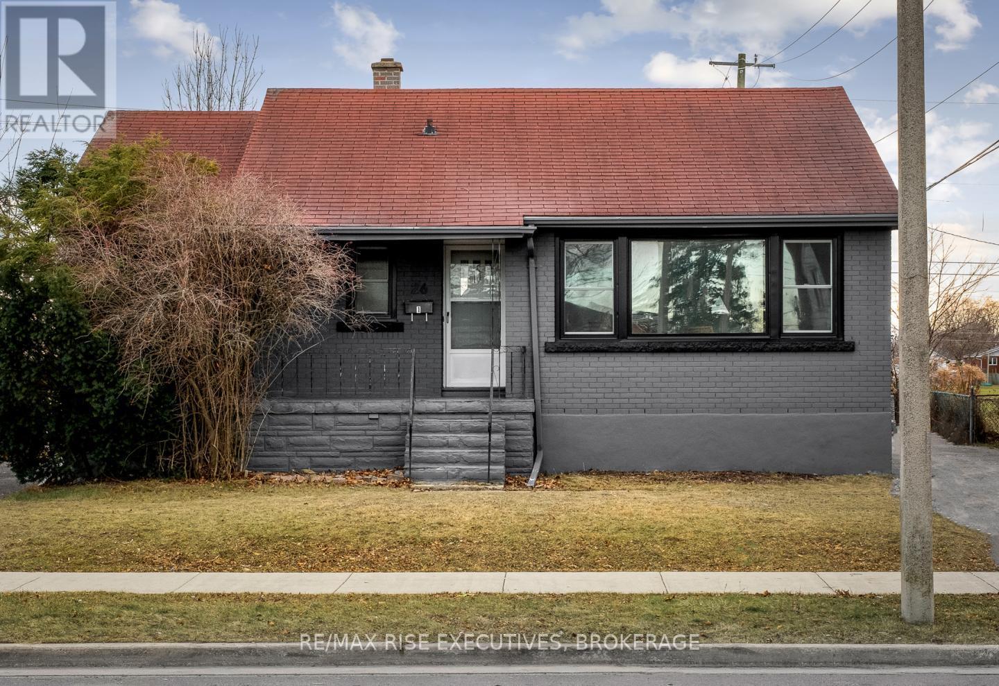 2 - 26 Ruskin Street, Kingston, Ontario  K7K 2N3 - Photo 1 - X13054592