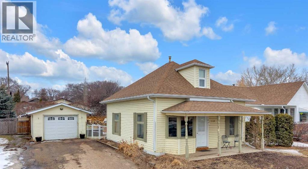 5236 50 Street, Lacombe, Alberta  T4L 1J1 - Photo 2 - A2299195