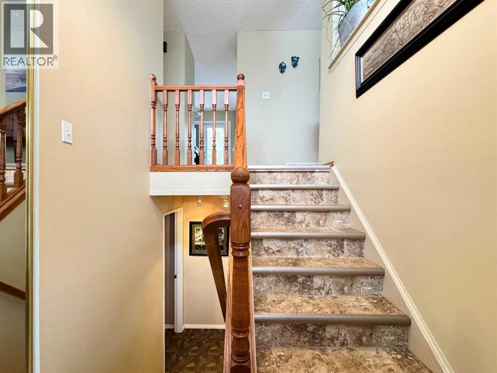 2409 20 Street N, Lethbridge, Alberta  T1H 4T9 - Photo 3 - A2298033