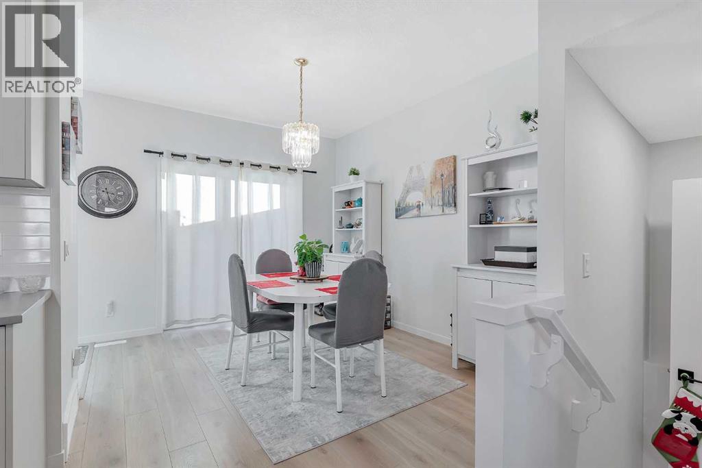 371 Fireside Way, Cochrane, Alberta  T4C 3B1 - Photo 13 - A2297067