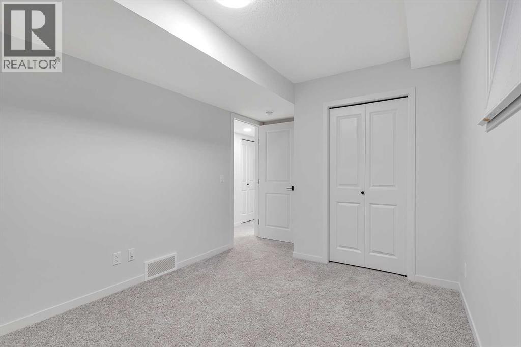 371 Fireside Way, Cochrane, Alberta  T4C 3B1 - Photo 31 - A2297067
