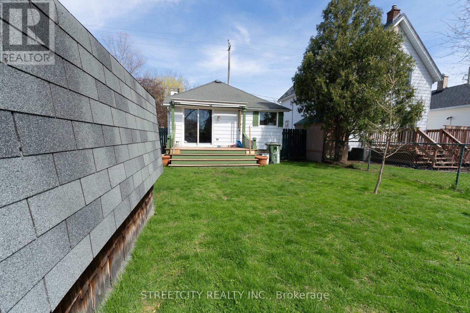 39 Fifth Avenue, St. Thomas, Ontario  N5R 4C4 - Photo 34 - X13054644