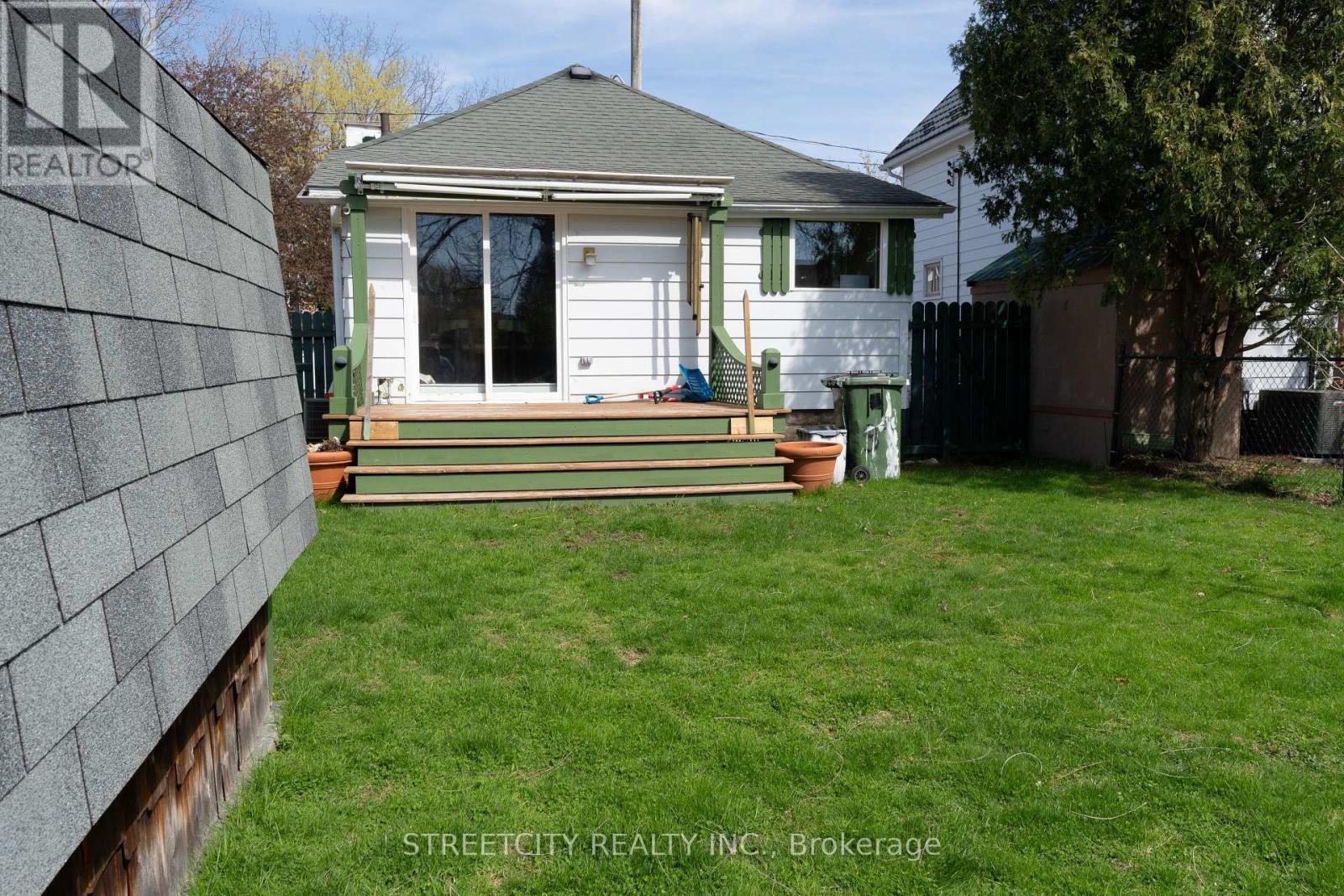 39 Fifth Avenue, St. Thomas, Ontario  N5R 4C4 - Photo 35 - X13054644