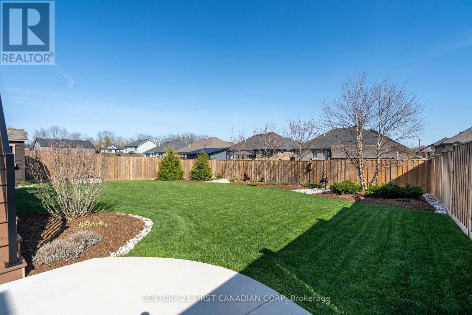 2012 Lockwood Crescent, Strathroy-Caradoc, Ontario  N0L 1W0 - Photo 19 - X13054754