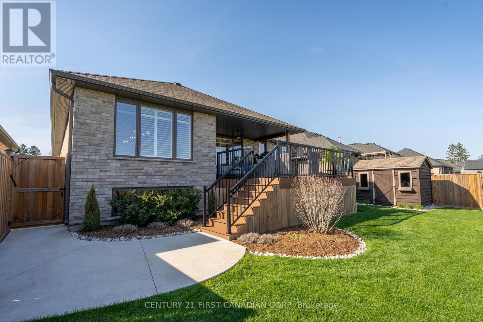 2012 Lockwood Crescent, Strathroy-Caradoc, Ontario  N0L 1W0 - Photo 20 - X13054754