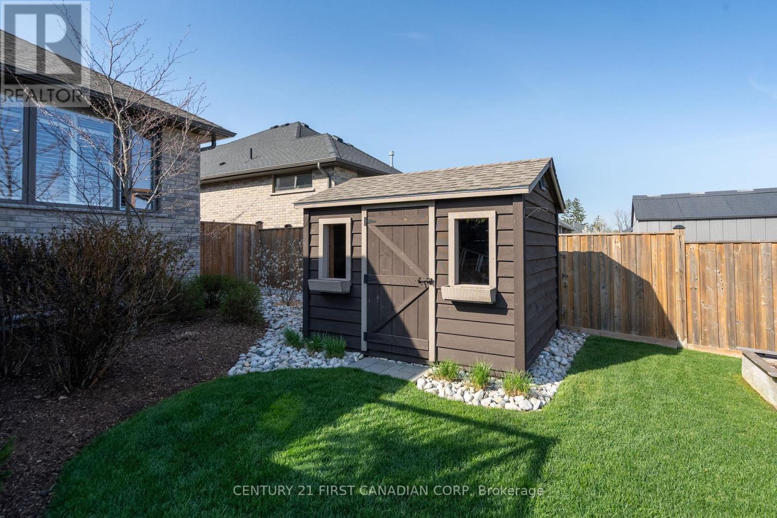 2012 Lockwood Crescent, Strathroy-Caradoc, Ontario  N0L 1W0 - Photo 21 - X13054754