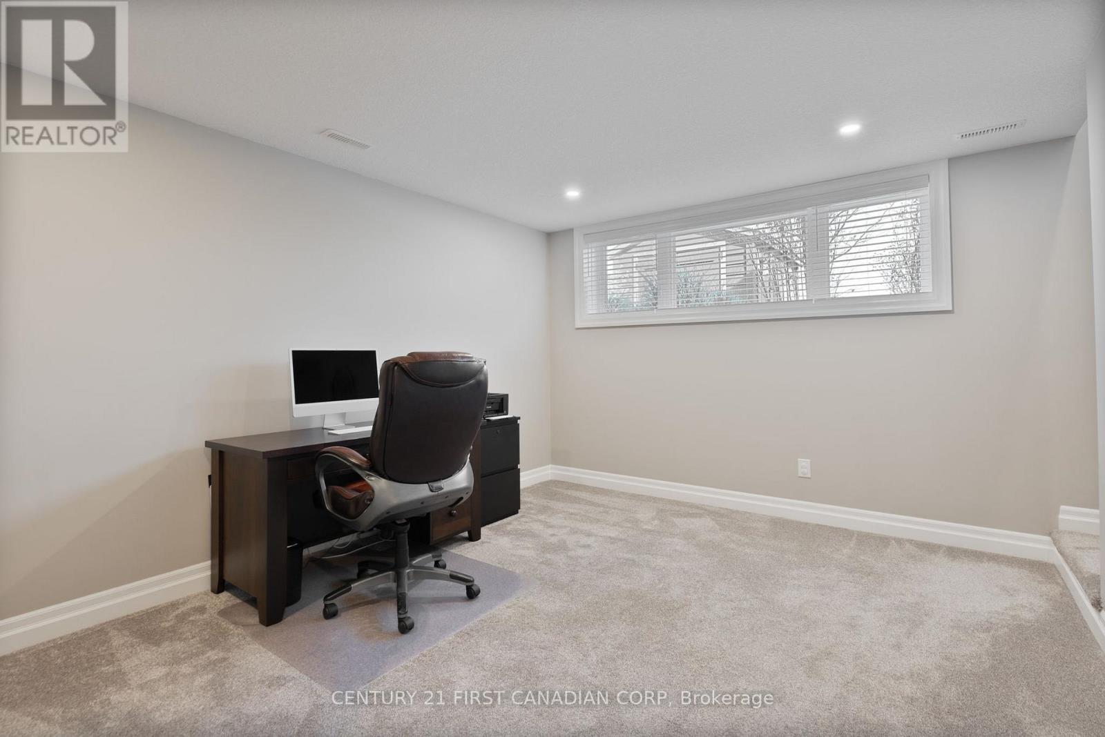 2012 Lockwood Crescent, Strathroy-Caradoc, Ontario  N0L 1W0 - Photo 26 - X13054754