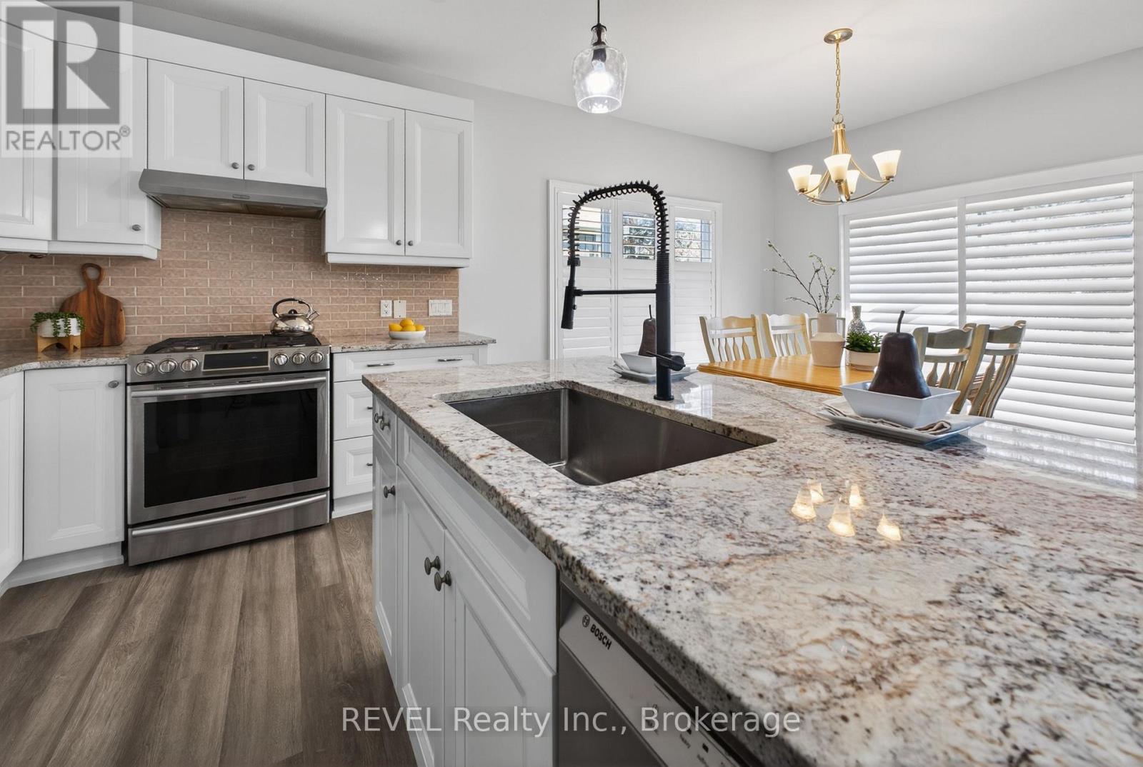 3139 Riselay Avenue, Fort Erie, Ontario  L0S 1N0 - Photo 7 - X13053322