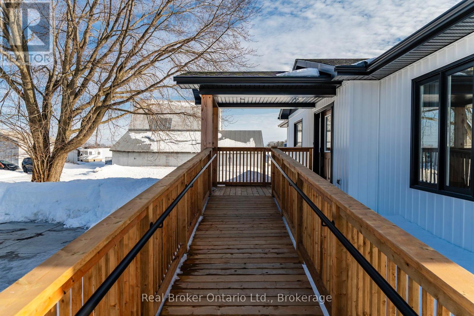 597 Lafontaine  Road W, Tiny, Ontario  L9M 0L7 - Photo 2 - S12851078