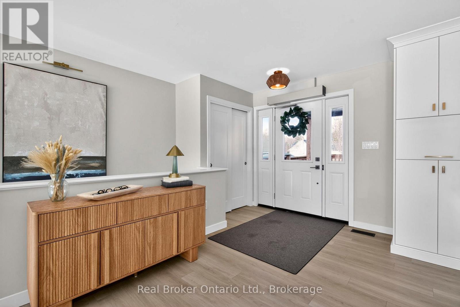 597 Lafontaine  Road W, Tiny, Ontario  L9M 0L7 - Photo 3 - S12851078