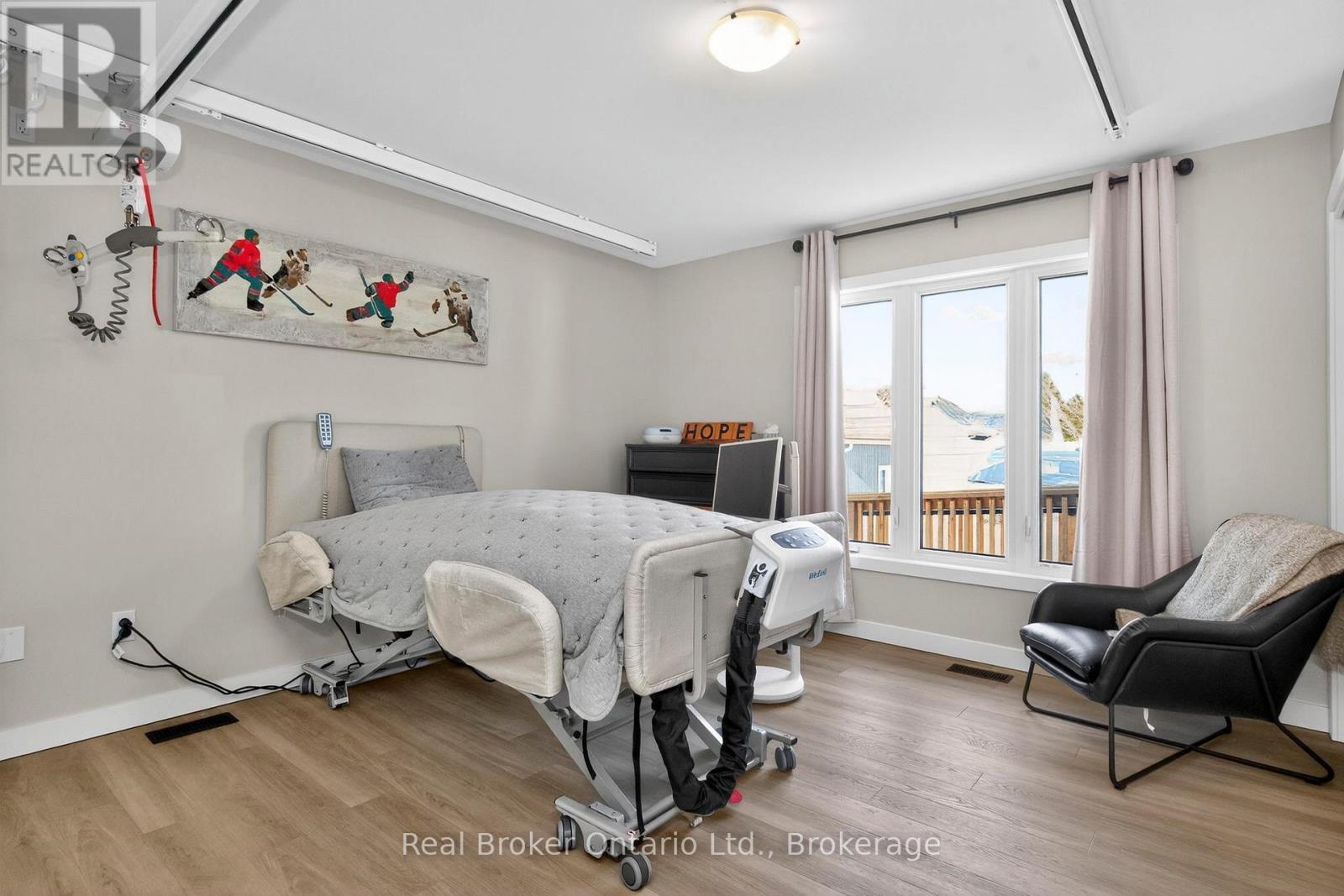 597 Lafontaine  Road W, Tiny, Ontario  L9M 0L7 - Photo 4 - S12851078