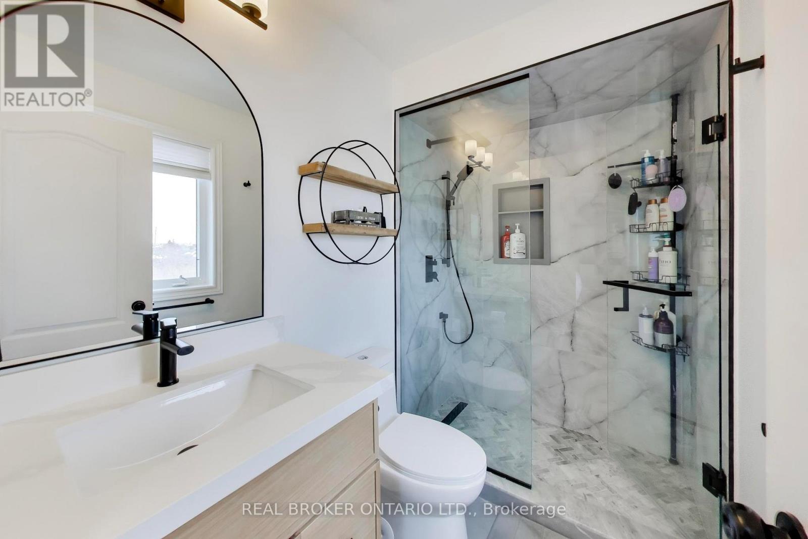 60 Mary Chapman Boulevard, Toronto, Ontario  M9M 0B2 - Photo 18 - W12993300