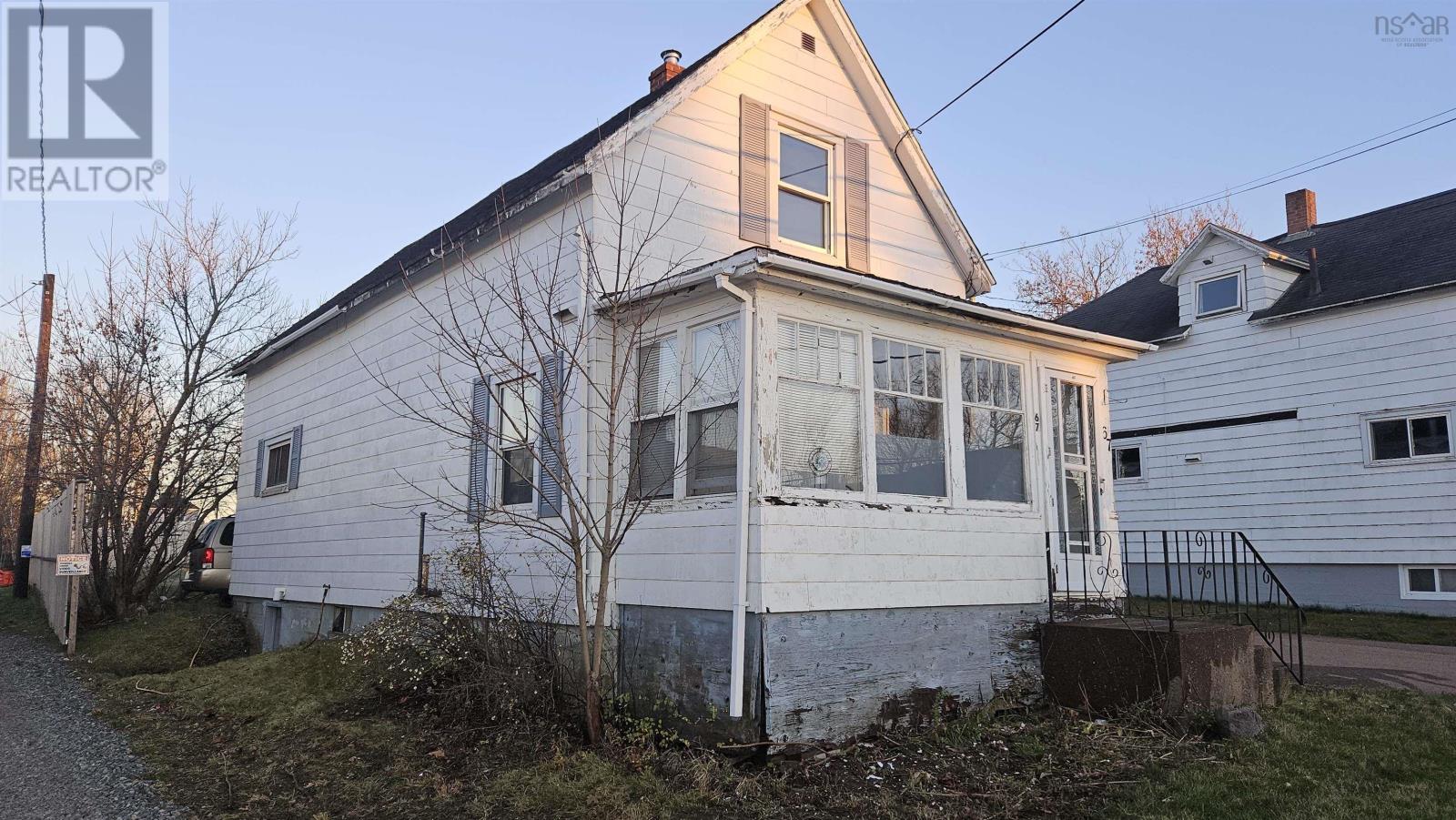 67 Junction Road, Springhill, Nova Scotia  B0M 1X0 - Photo 2 - 202529271