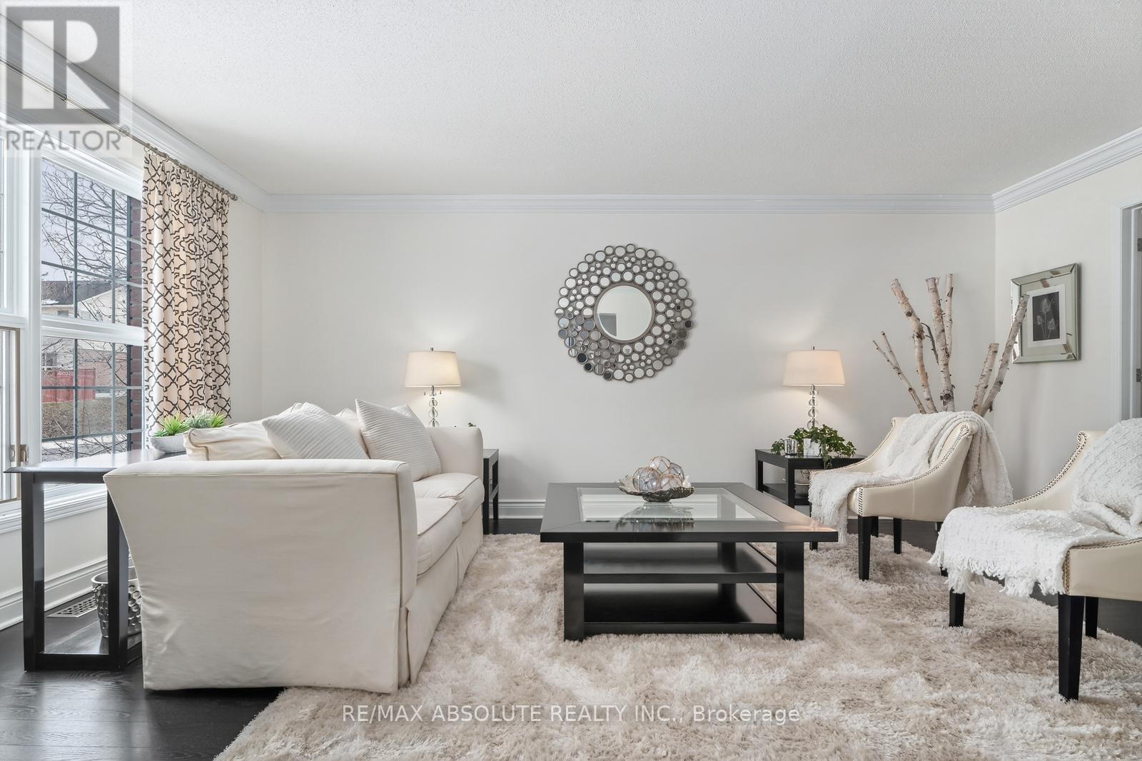 149 Lanigan Crescent, Ottawa, Ontario  K2S 1G9 - Photo 11 - X12924526