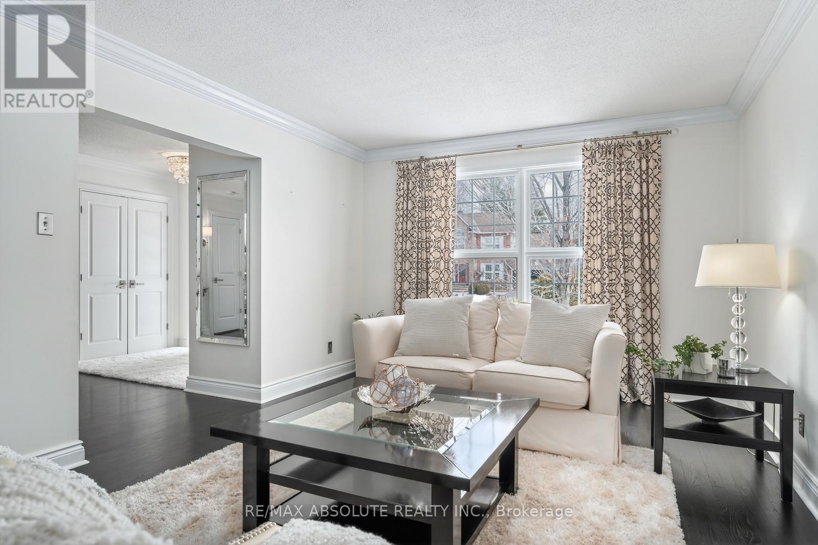 149 Lanigan Crescent, Ottawa, Ontario  K2S 1G9 - Photo 10 - X12924526