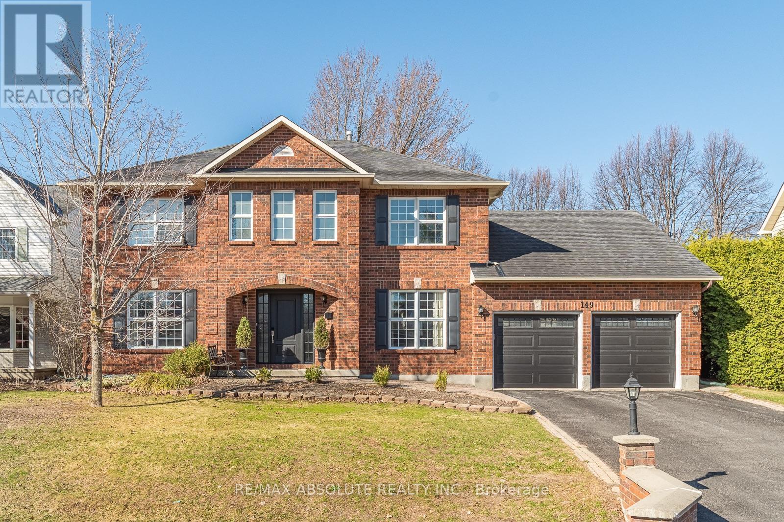 149 Lanigan Crescent, Ottawa, Ontario  K2S 1G9 - Photo 2 - X12924526