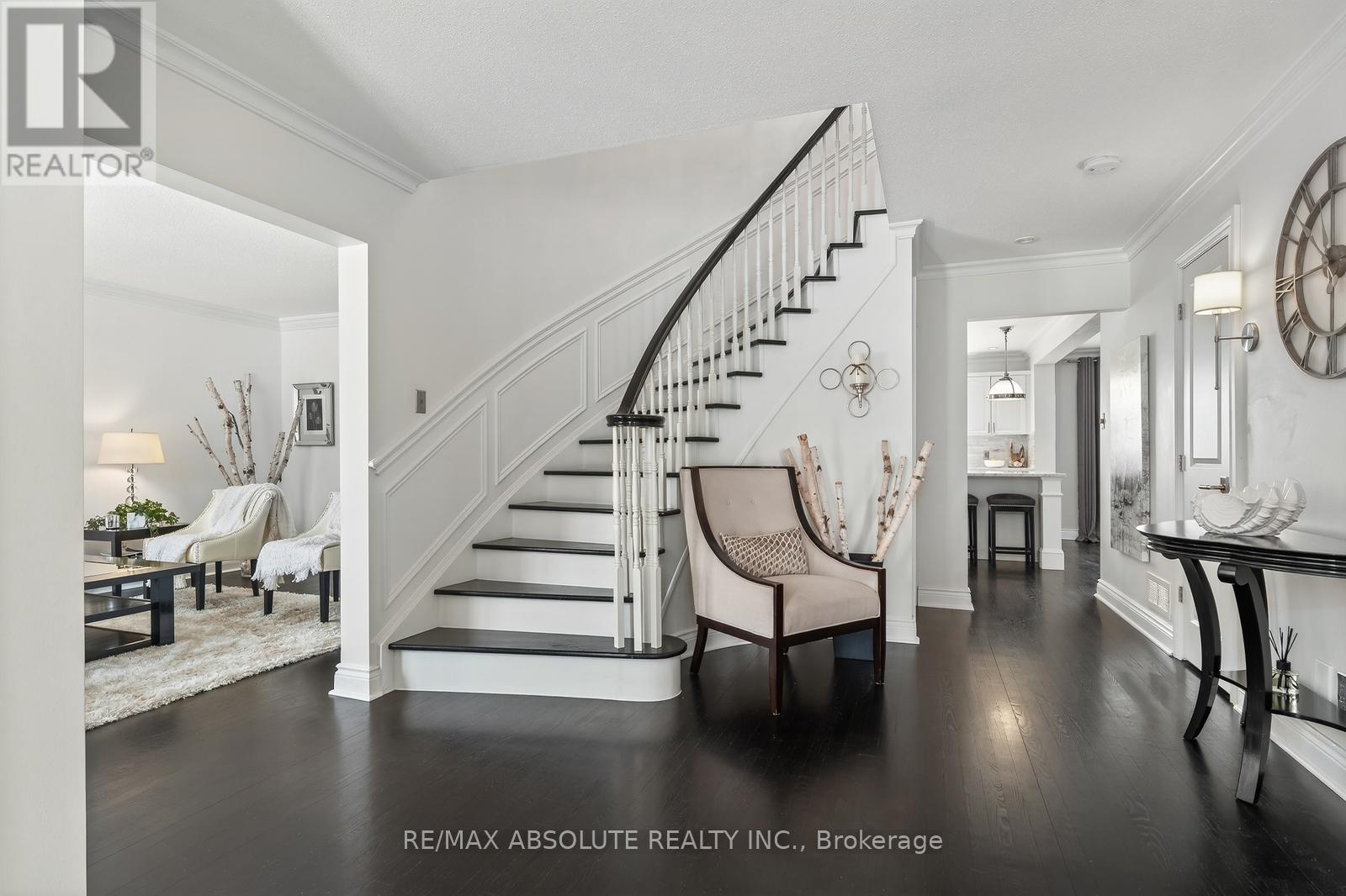 149 Lanigan Crescent, Ottawa, Ontario  K2S 1G9 - Photo 7 - X12924526