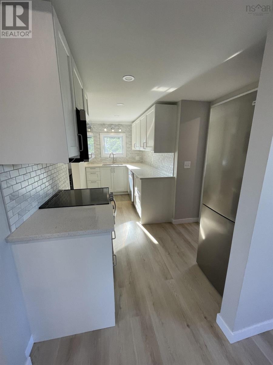 11 Best, Dartmouth, Nova Scotia  B3A 2W8 - Photo 11 - 202608864