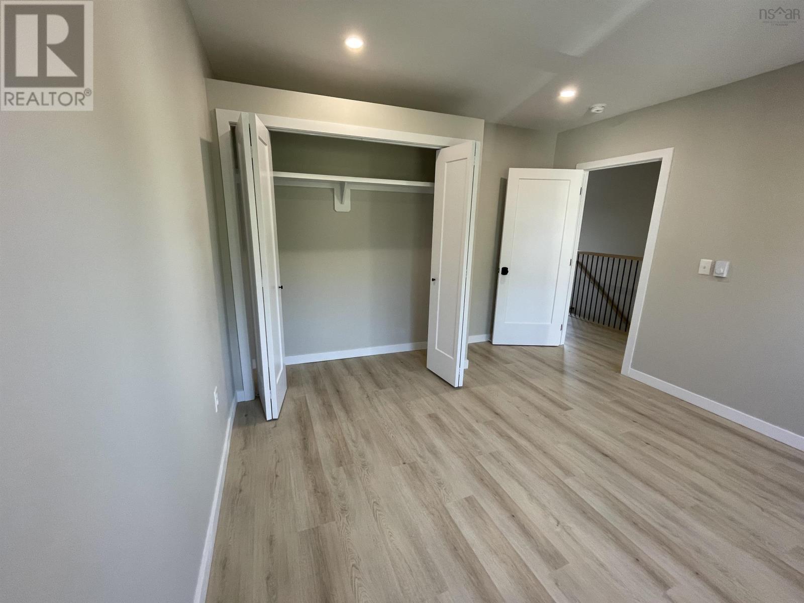 11 Best, Dartmouth, Nova Scotia  B3A 2W8 - Photo 9 - 202608864