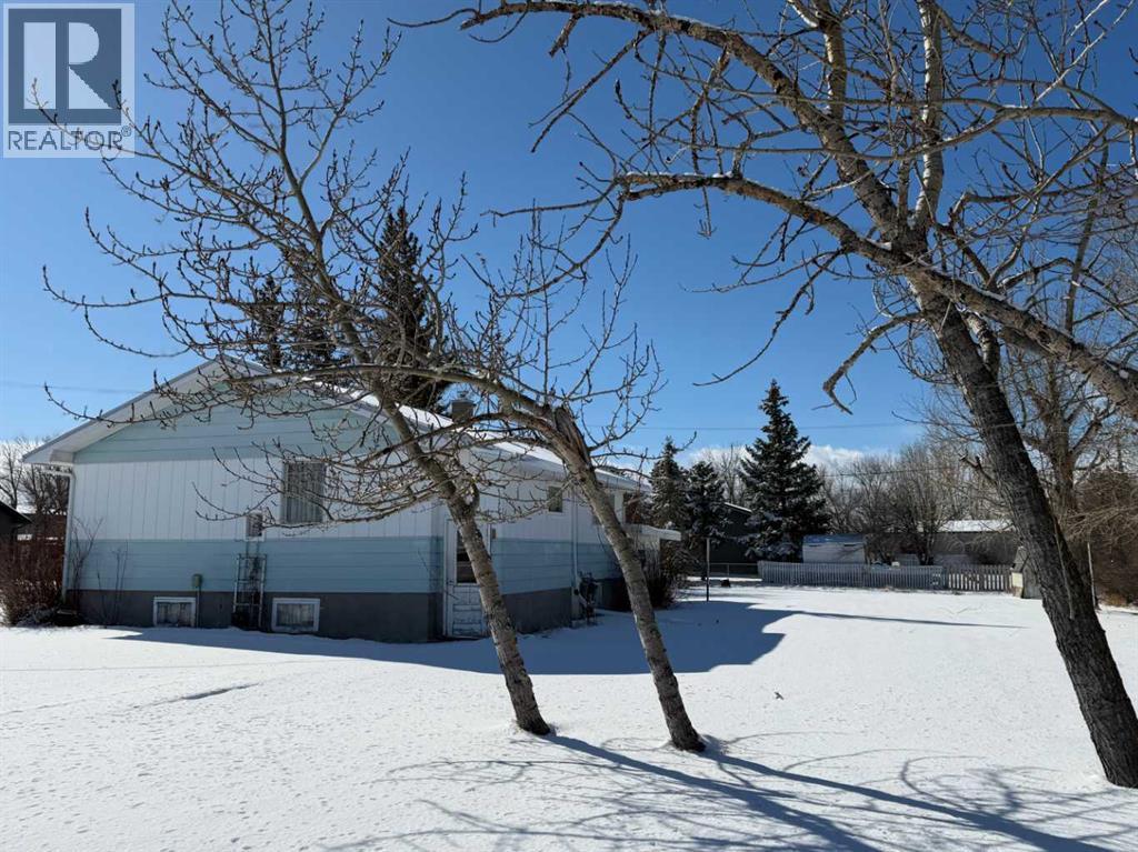 226 7 Street E, Cowley, Alberta  T0K 0P0 - Photo 2 - A2292333