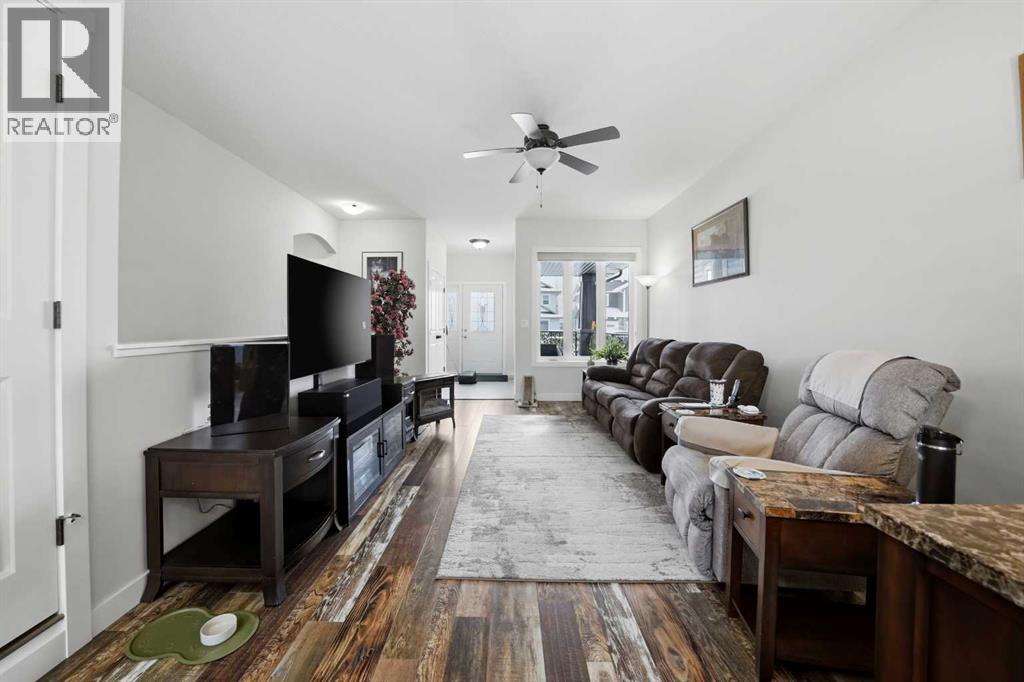 30 Morris Court, Blackfalds, Alberta  T4M 0B3 - Photo 6 - A2293811