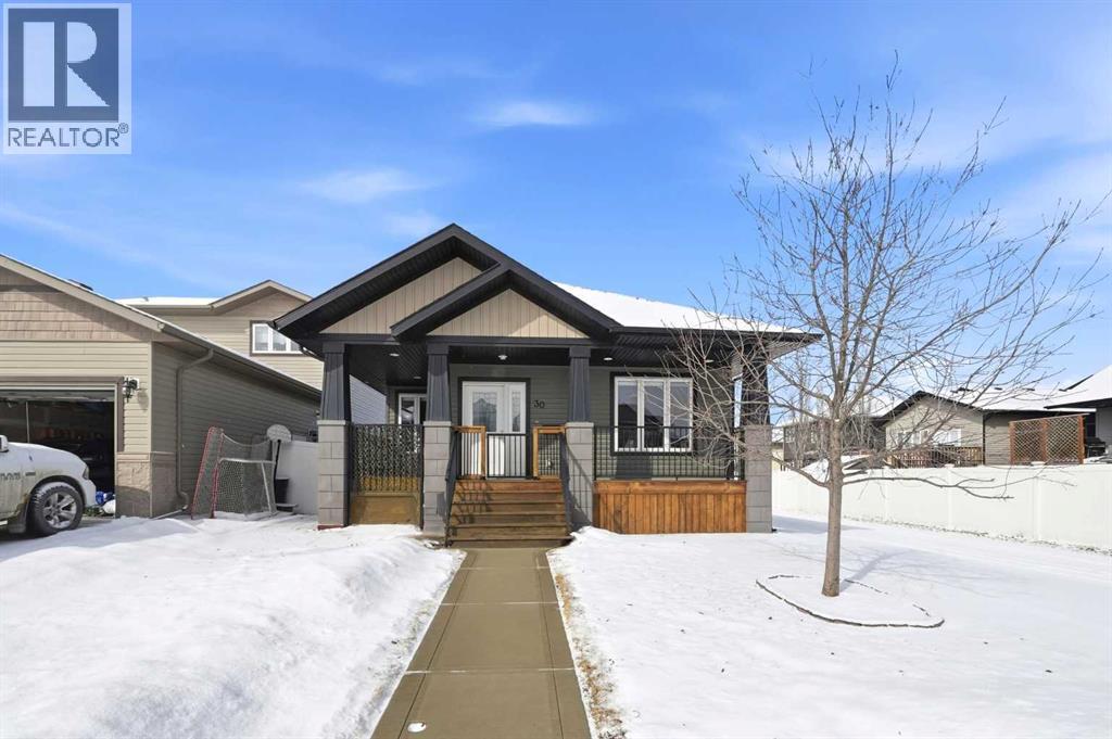 30 Morris Court, Blackfalds, Alberta  T4M 0B3 - Photo 1 - A2293811
