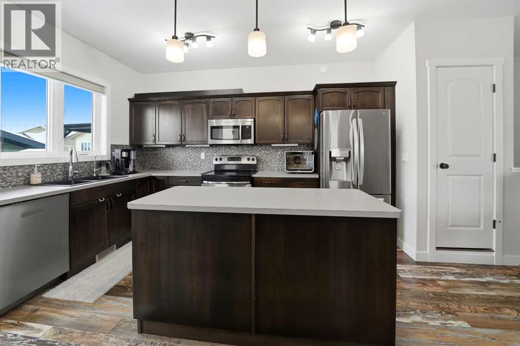 30 Morris Court, Blackfalds, Alberta  T4M 0B3 - Photo 8 - A2293811