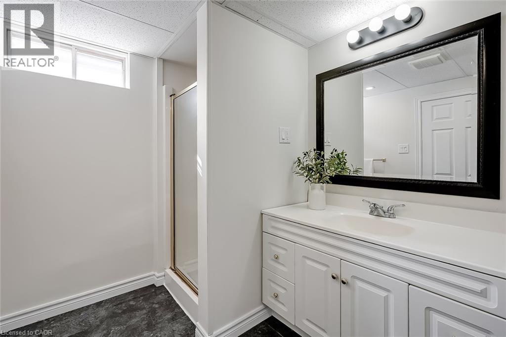 33 Gemini Drive, Hamilton, Ontario  L9C 6R5 - Photo 21 - 40804055