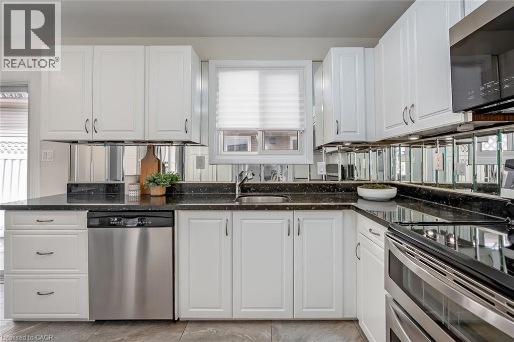 33 Gemini Drive, Hamilton, Ontario  L9C 6R5 - Photo 8 - 40804055