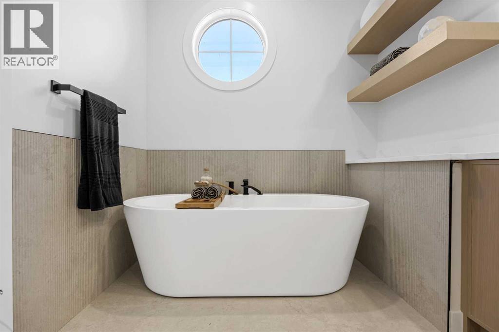 2207 26a Street Sw, Calgary, Alberta  T3E 2C2 - Photo 28 - A2299499