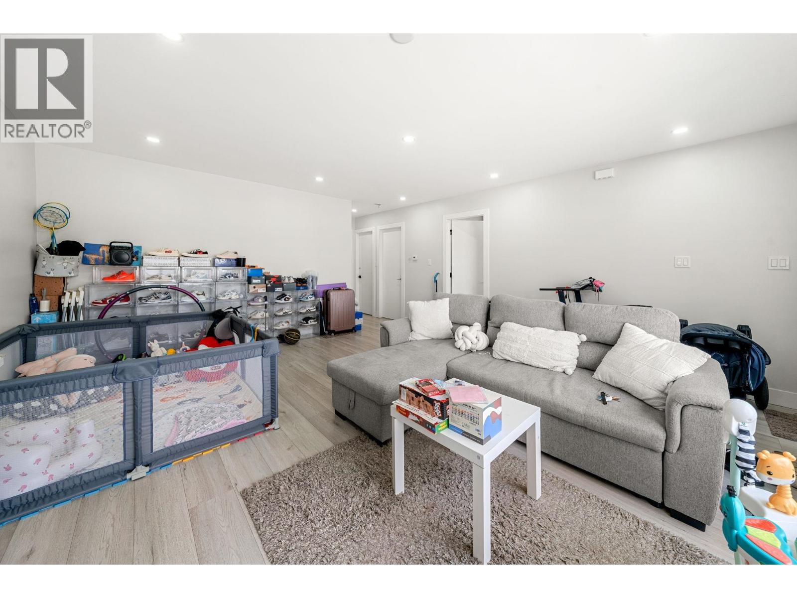 2506 E 45th Avenue, Vancouver, British Columbia  V5R 3B5 - Photo 9 - R3105304