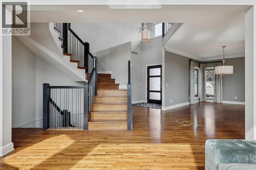 58 Scimitar View Nw, Calgary, Alberta  T3L 2B5 - Photo 2 - A2299910