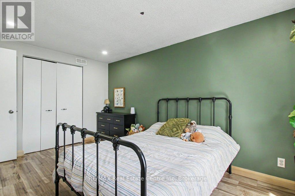 304 Auden Road, Guelph, Ontario  N1E 6S3 - Photo 17 - X13054666