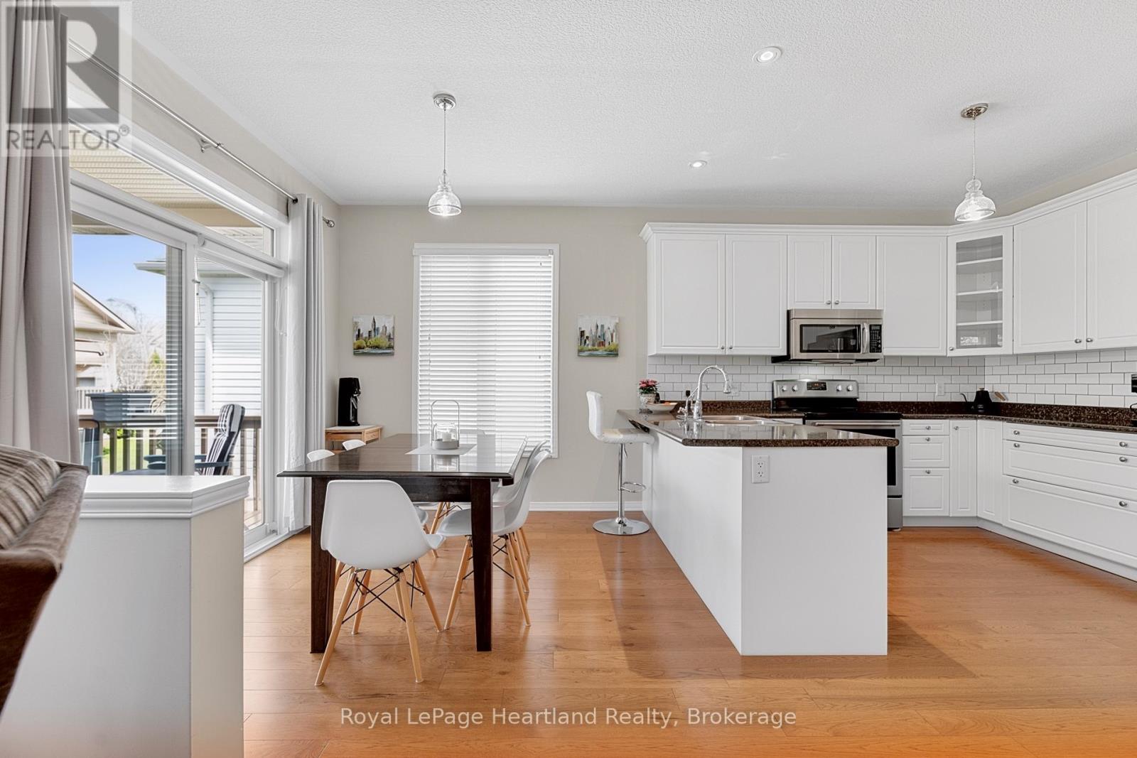 16 Macpherson Avenue, Huron East, Ontario  N0K 1W0 - Photo 19 - X13054758