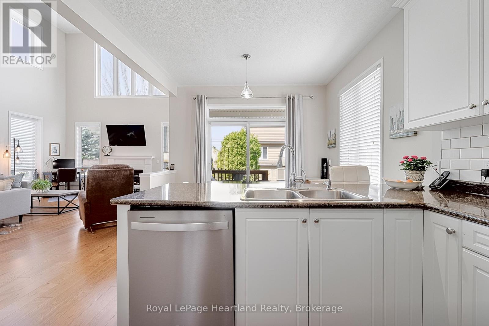 16 Macpherson Avenue, Huron East, Ontario  N0K 1W0 - Photo 23 - X13054758