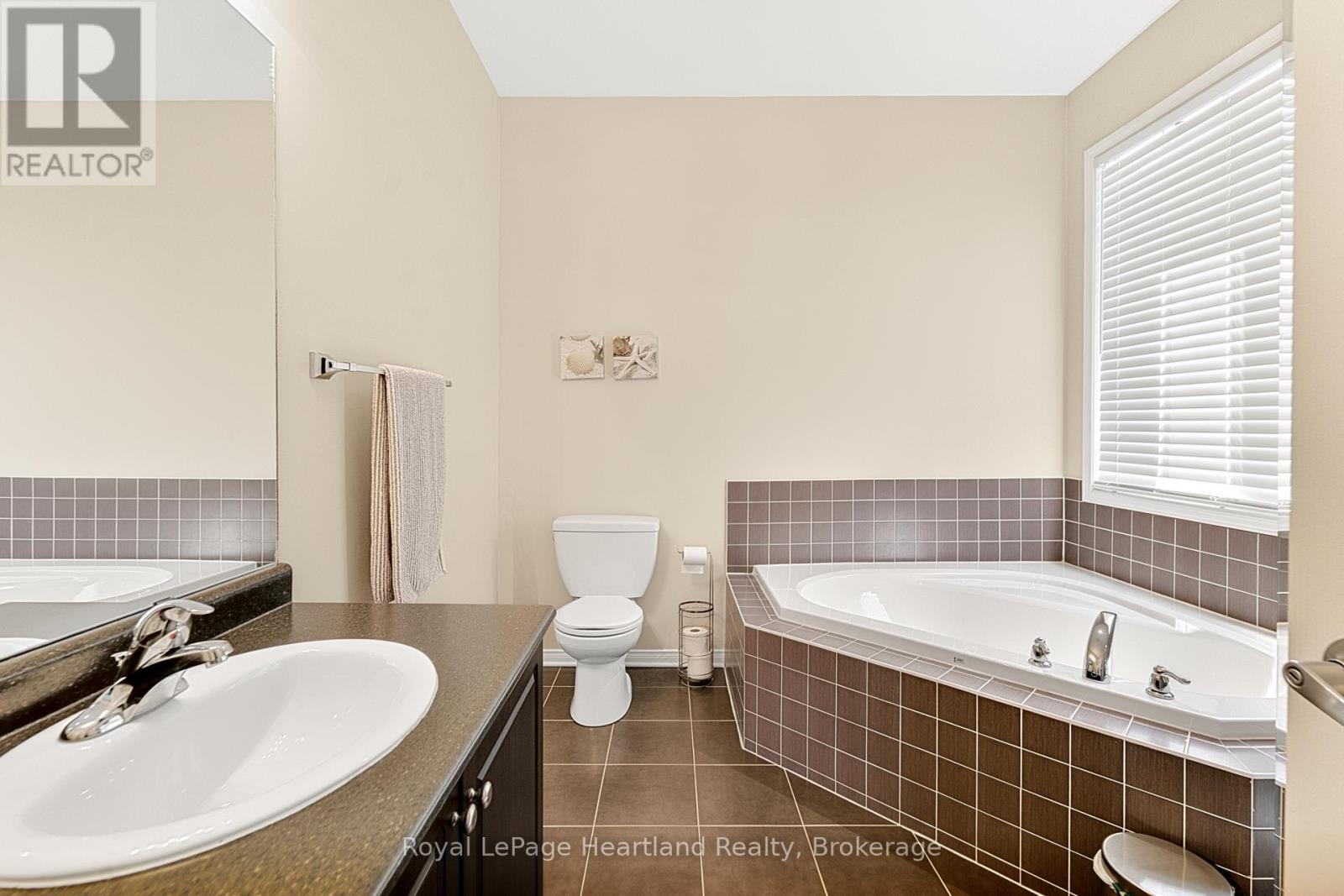 16 Macpherson Avenue, Huron East, Ontario  N0K 1W0 - Photo 27 - X13054758