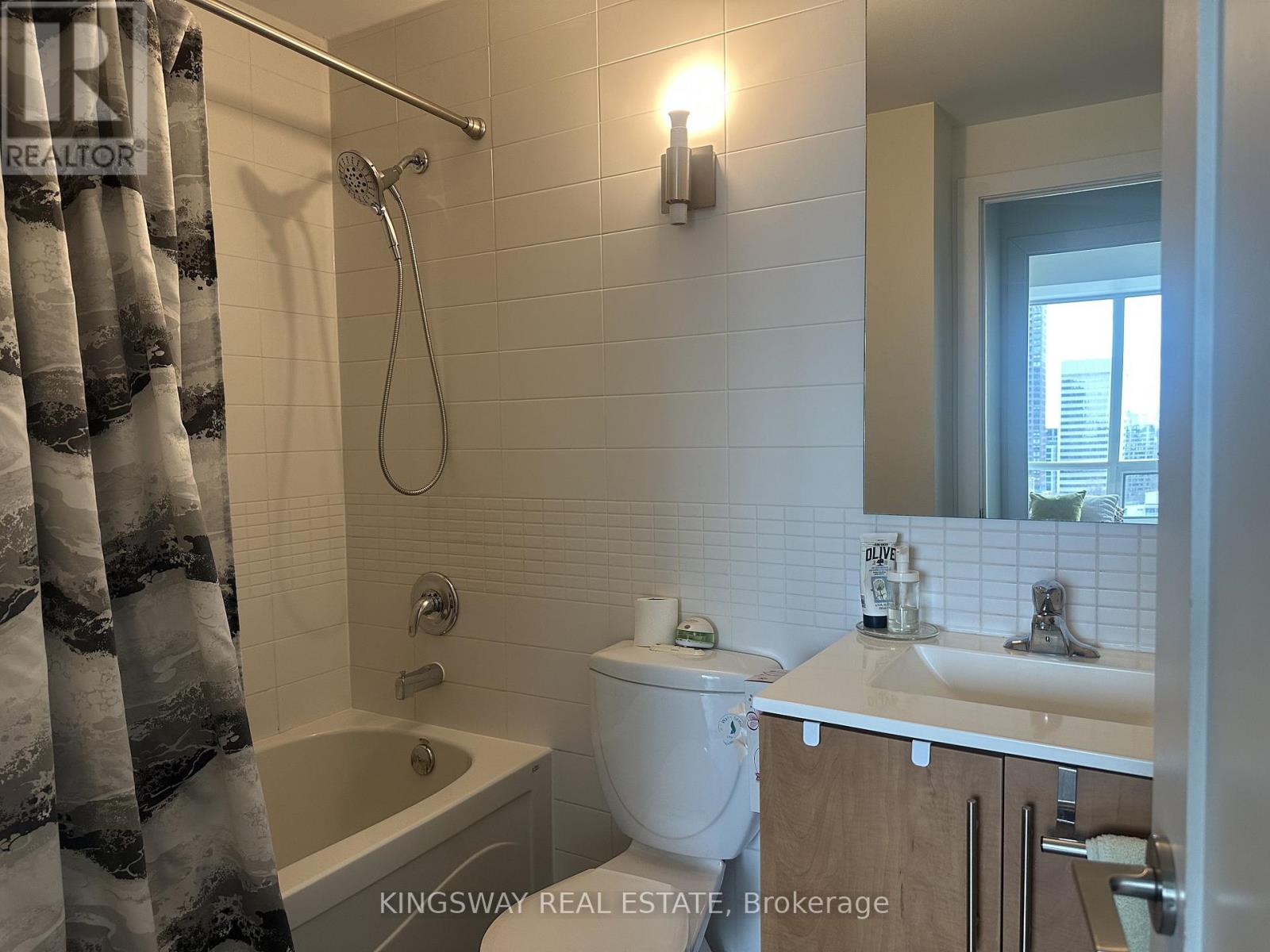 1603 - 120 Homewood Avenue, Toronto, Ontario  M4Y 2J3 - Photo 16 - C13054590