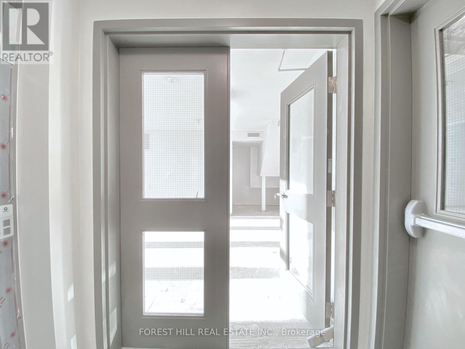 3 - 3429 Yonge Street, Toronto, Ontario  M4N 2N1 - Photo 8 - C13054610