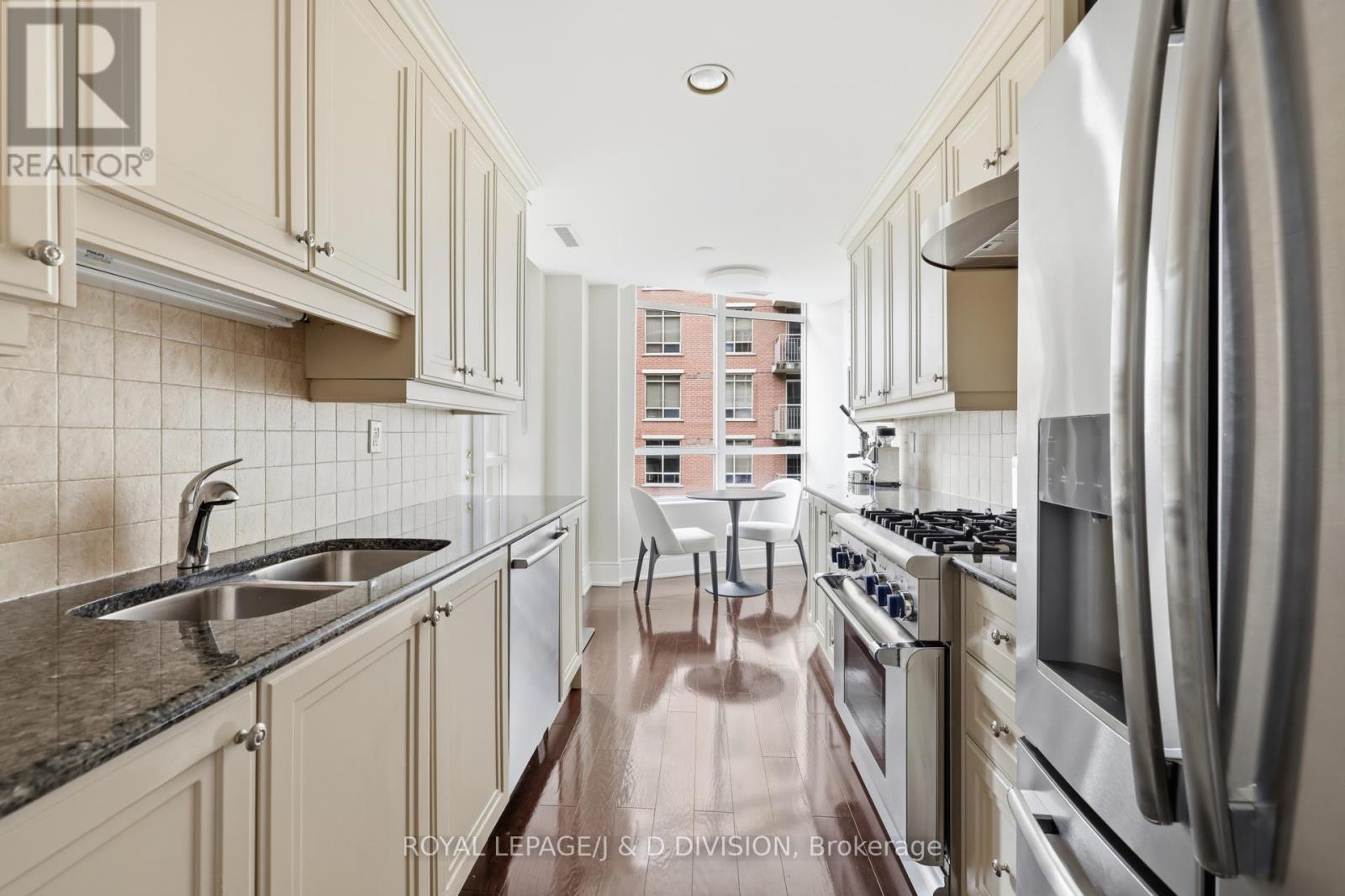 401 - 55 Delisle Avenue, Toronto, Ontario  M4V 3C2 - Photo 13 - C13054620