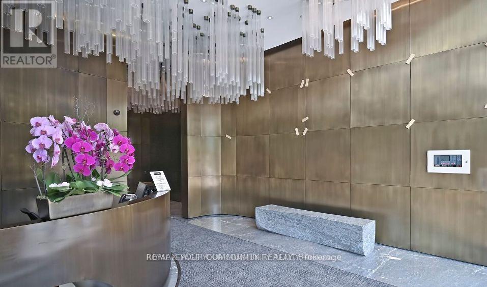 2008 - 200 Bloor Street W, Toronto, Ontario  M5S 1T8 - Photo 3 - C13054778