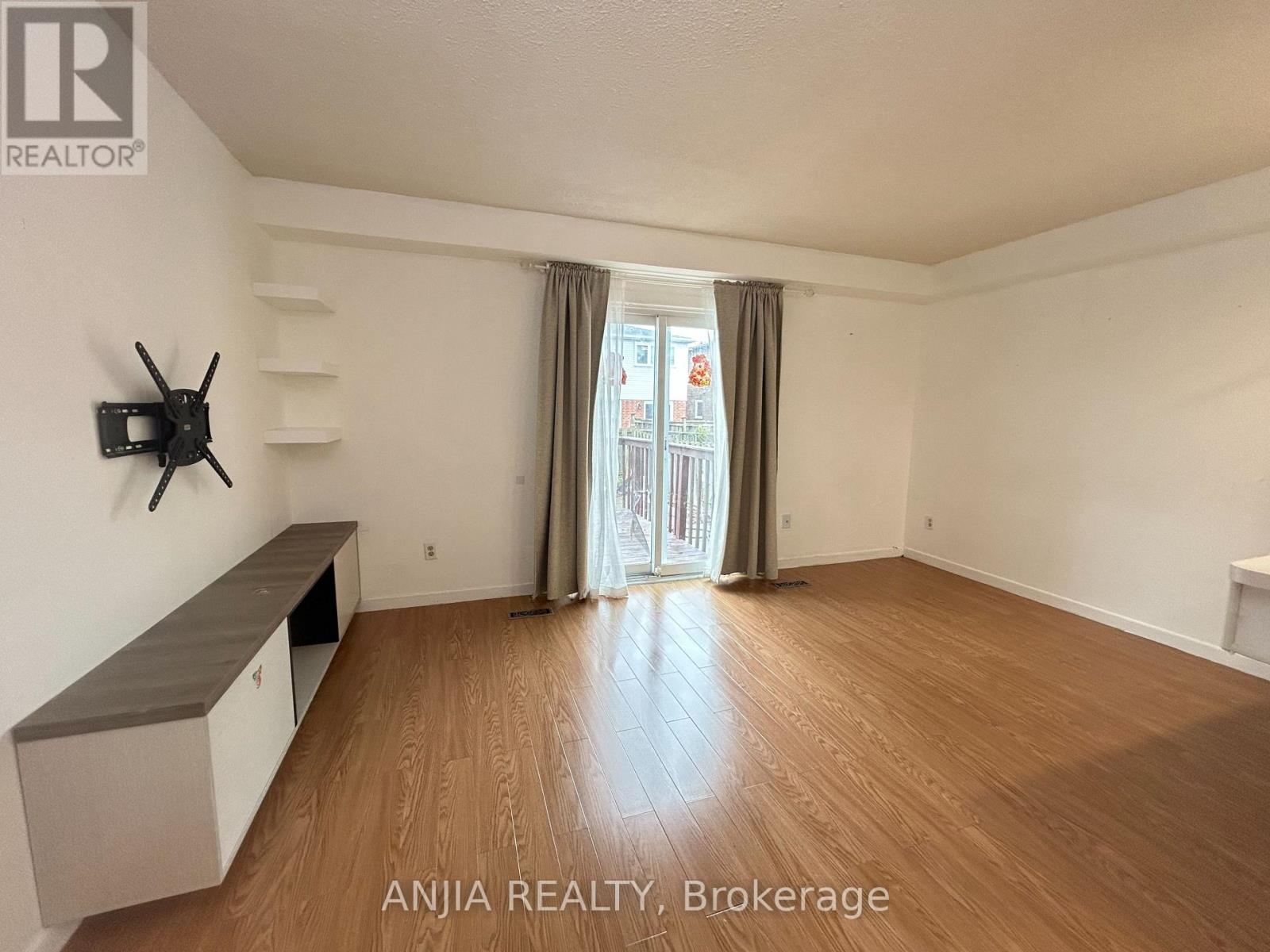 53 Redhead Crescent, Toronto, Ontario  M1V 3B3 - Photo 6 - E13054600