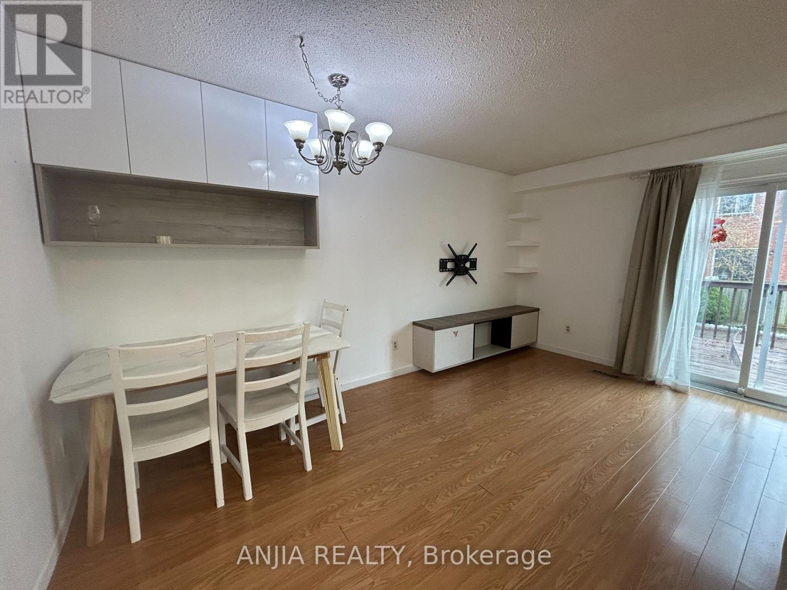 53 Redhead Crescent, Toronto, Ontario  M1V 3B3 - Photo 7 - E13054600