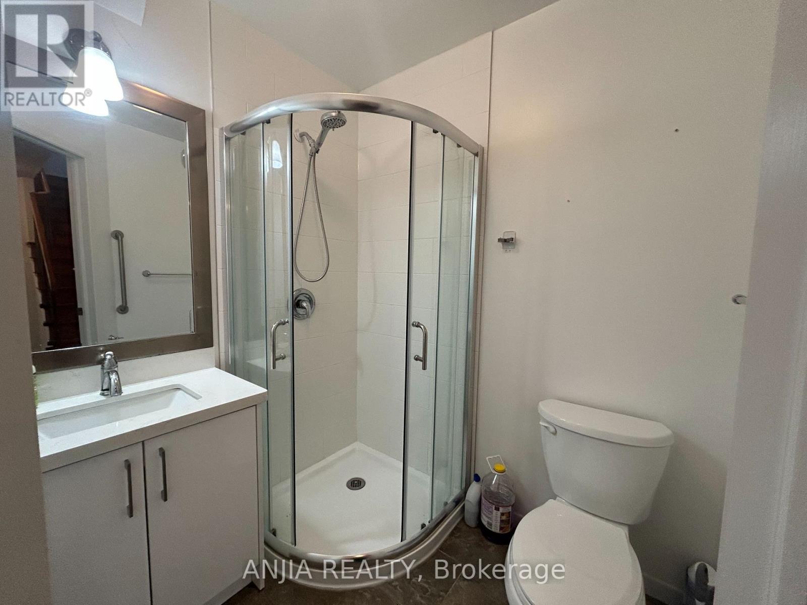 53 Redhead Crescent, Toronto, Ontario  M1V 3B3 - Photo 8 - E13054600