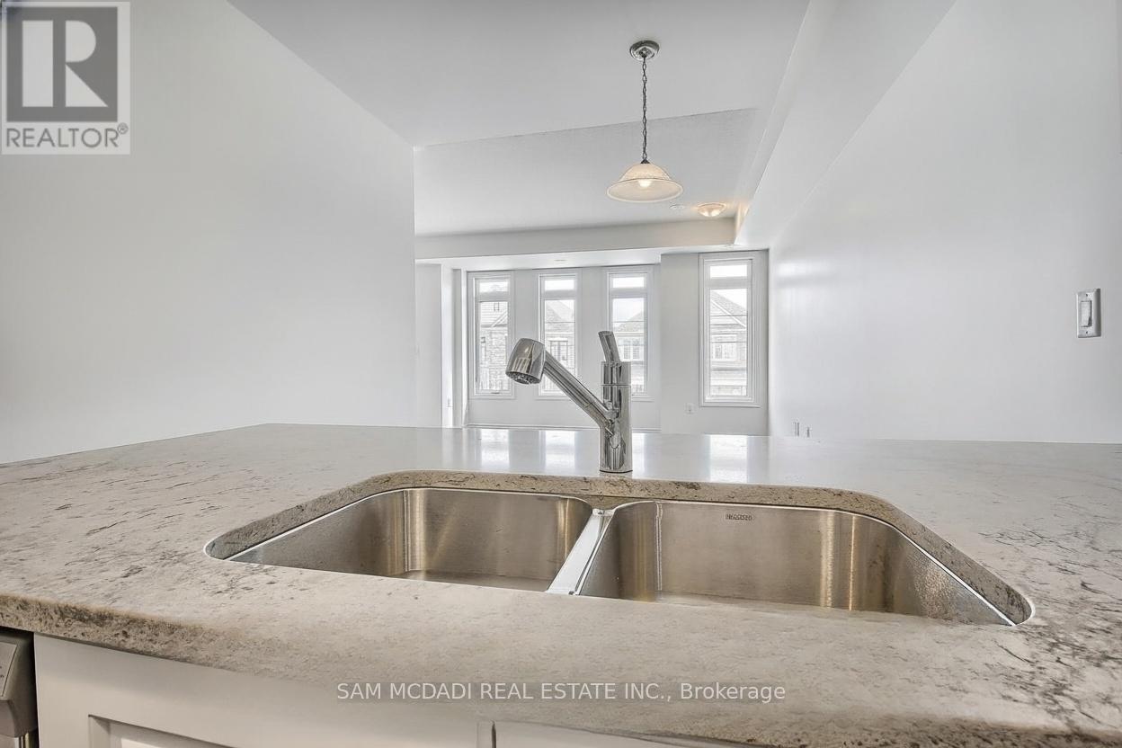 34 Paisley Drive, Bradford West Gwillimbury (Bradford), Ontario  L3Z 4P2 - Photo 18 - N13054584