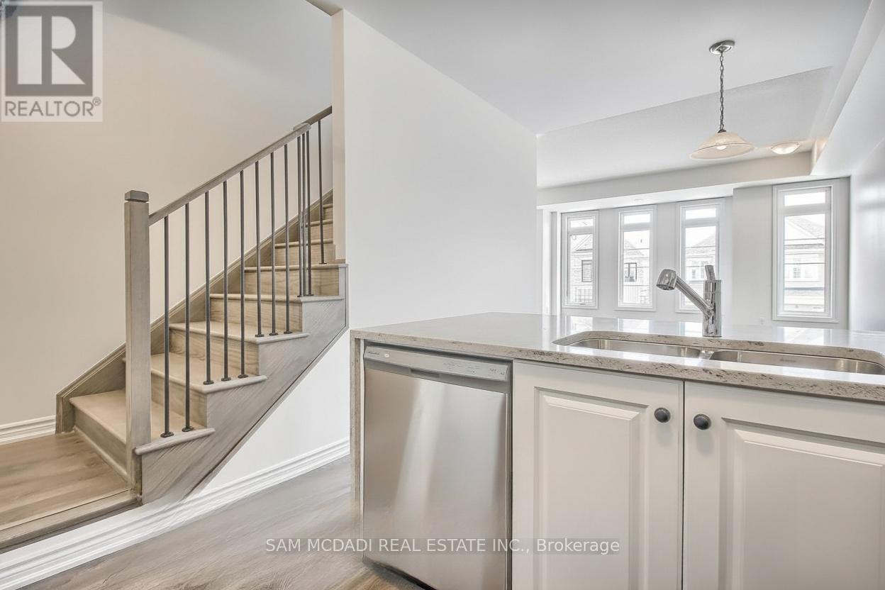 34 Paisley Drive, Bradford West Gwillimbury (Bradford), Ontario  L3Z 4P2 - Photo 19 - N13054584